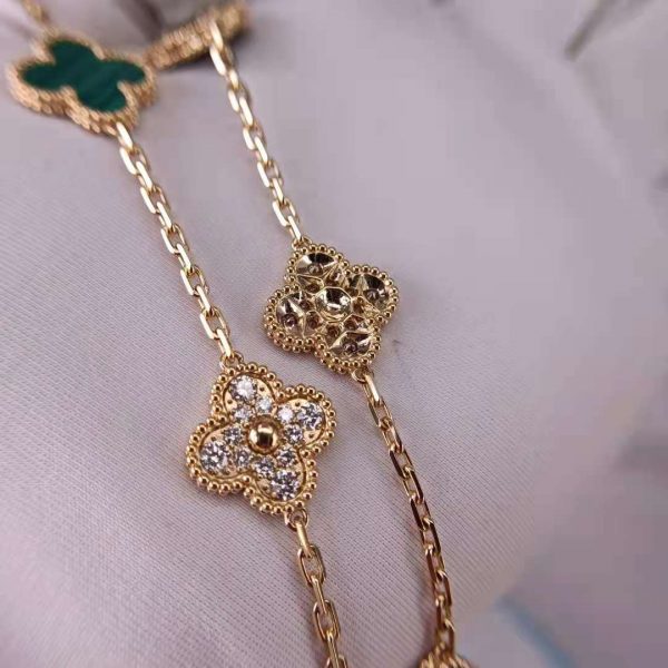 Vintage Alhambra Necklace, 10 Motifs, Yellow Gold, Malachite, Round Diamonds; Diamond Quality DEF, IF to VVS