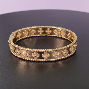 VCA Perlée Clovers 18K Yellow Gold Bracelet with Diamonds