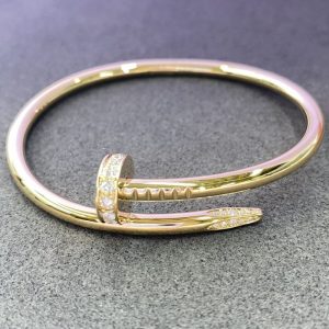 CARTIER JUSTE UN CLOU BRACELET YELLOW GOLD, DIAMONDS