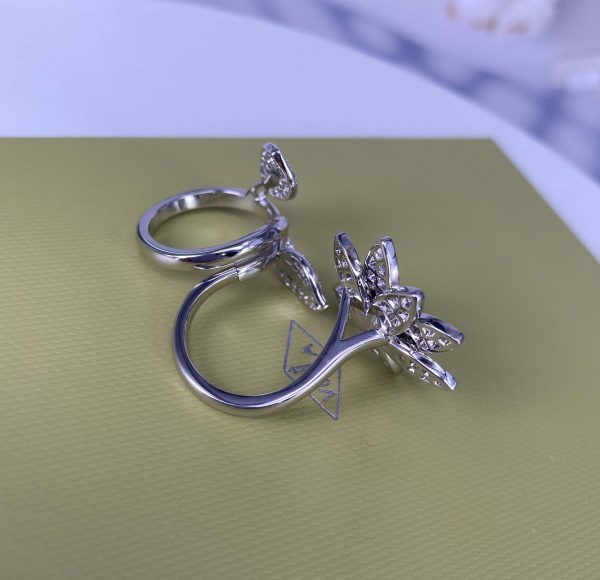 VCA Lotus Between the Finger 18K White Gold Ring with Diamonds