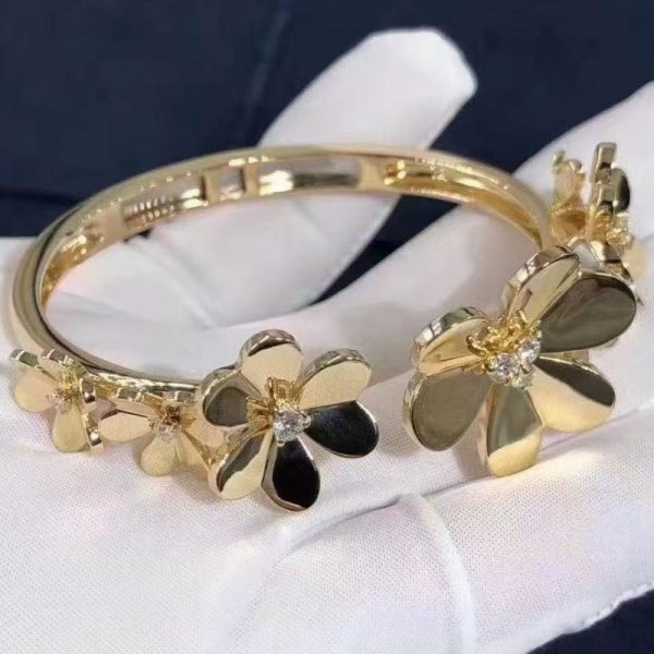 VCA Frivole Pure 18K Yellow Gold Bracelet with 7 Flowers, Small Model