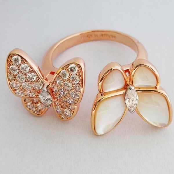 VCA Two Butterfly Between the Finger Pure 18K Rose Gold Ring with Diamond Mother-of-pearl