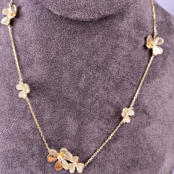 Frivole Pure 18K Yellow Gold Necklace, 9 Flowers with Diamonds