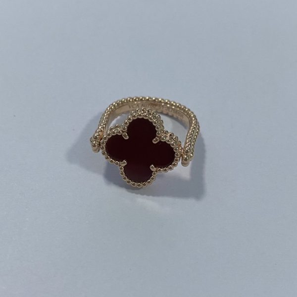 Fake For New Van Cleef & Arpels Vintage Alhambra Carnelian 18K Rose Gold Guilloché Diamond Reversible Ring VCARP7U500