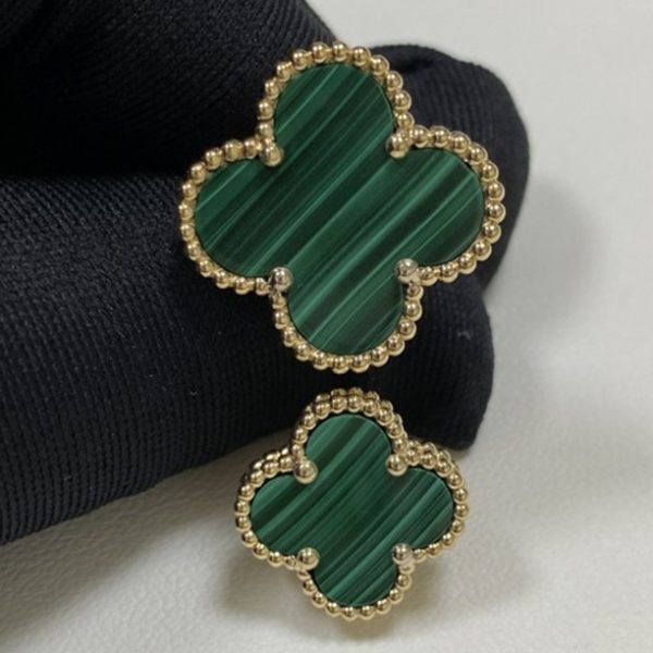 Replica Van Cleef Arpels Magic Alhambra Between the Finger Ring 18K Yellow Gold Malachite