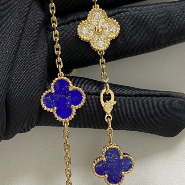 Replica Van Cleef Arpels Vintage Alhambra Necklace 20 Motifs 18K Yellow Gold Diamond Lapis Lazuli