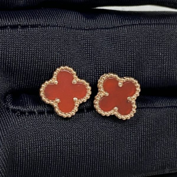 Cheap Price VCA Sweet Alhambra Earstuds 18K Rose Gold Carnelian VCARN6BO00