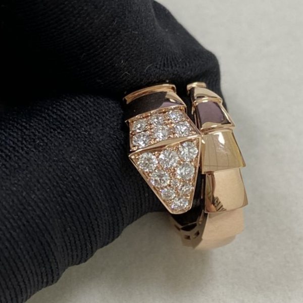 Replica Bulgari Serpenti Viper One Coil Ring 18K Rose Gold Paved Diamonds on The Head