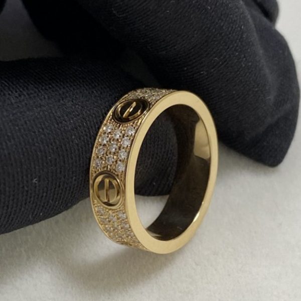 Replica Cartier Love Ring 18K Yellow Gold Diamond Paved