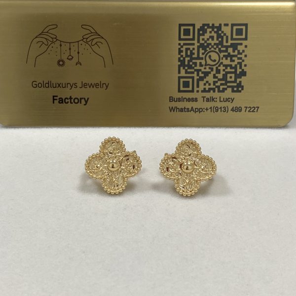 VCA Magic Alhambra Earrings 18K Yellow Gold VCARO1II00