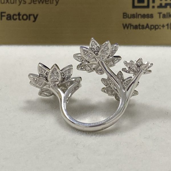 VCA Lotus Between the Finger Ring 4 Flowers 18K White Gold Diamond VCARP7TF00