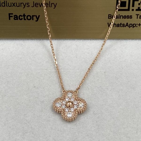 VCA Vintage Alhambra Pendant 18K Rose Gold Diamond VCARP2R300